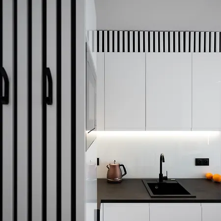 Center Grzybowska, Next To Warsaw's Business District, Metro Onz & Westin By Warsawskyline 华沙