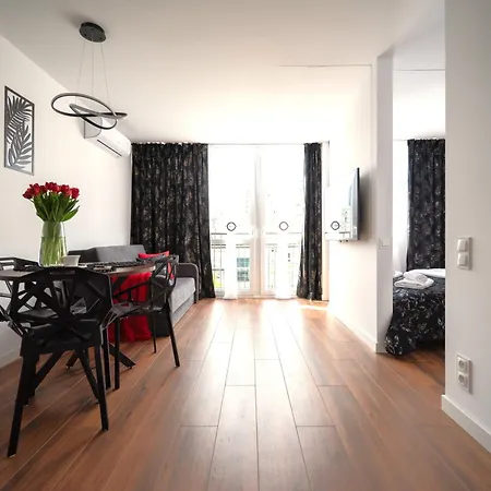 Center Grzybowska, Next To Warsaw's Business District, Metro Onz & Westin By Warsawskyline * 华沙